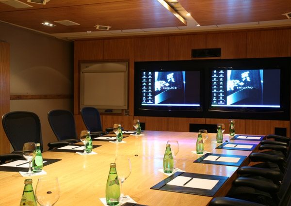 巴西圣保罗,埃米利亚诺Emiliano酒店_presentation room 3.jpg