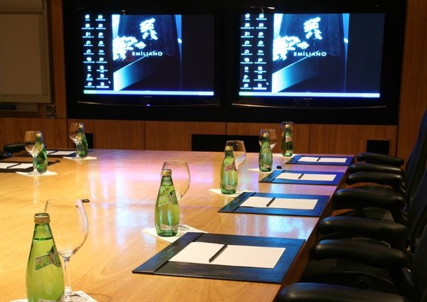 巴西圣保罗,埃米利亚诺Emiliano酒店_presentation room 2.jpg