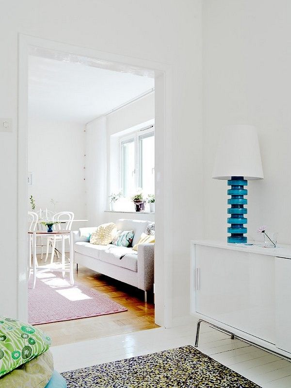 极具吸引力的装饰元素-Scandinavian风格公寓设计_20110829103917147.jpg