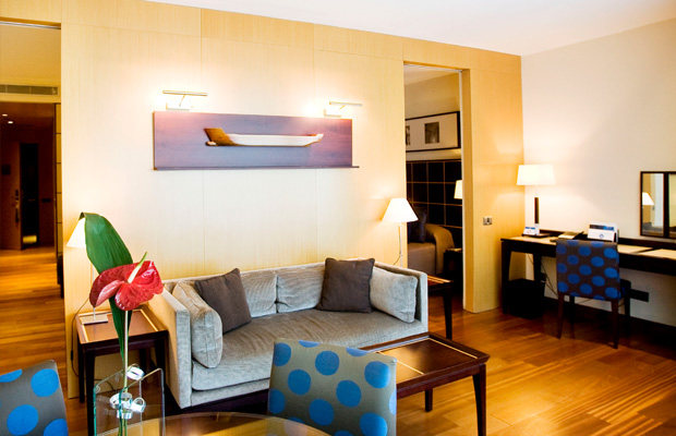 巴塞罗那Eurostars Grand Marina 酒店_foto_habitacion_junior_suite_2.jpg