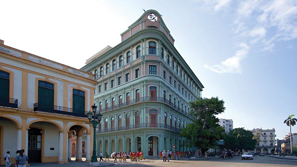 古巴哈瓦那萨拉托加酒店Saratoga  Hotel_003318-05-exterior-daytime.jpg
