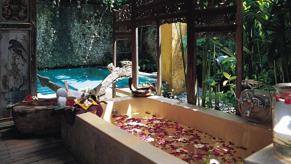 巴厘岛图古酒店_005895-02-spa-bathtub.jpg