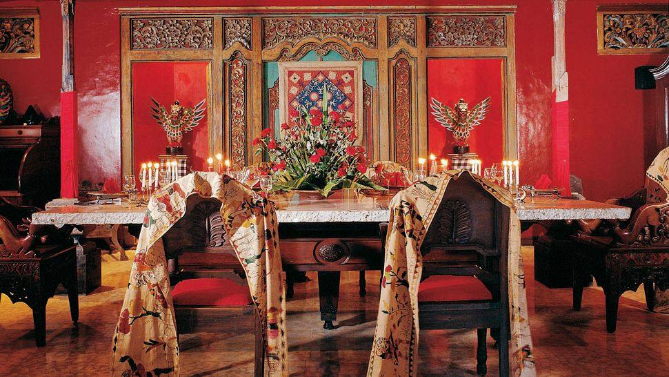 巴厘岛图古酒店_005895-09-red-room.jpg