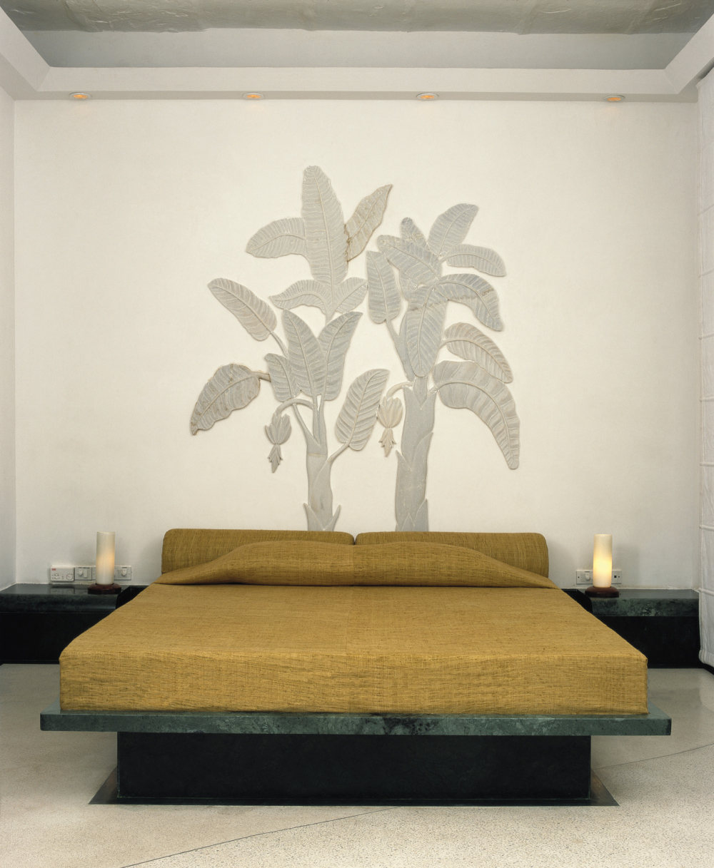 印度拉贾斯坦邦乌代布尔Devi Garh_GardenSUiteBed_new.jpg