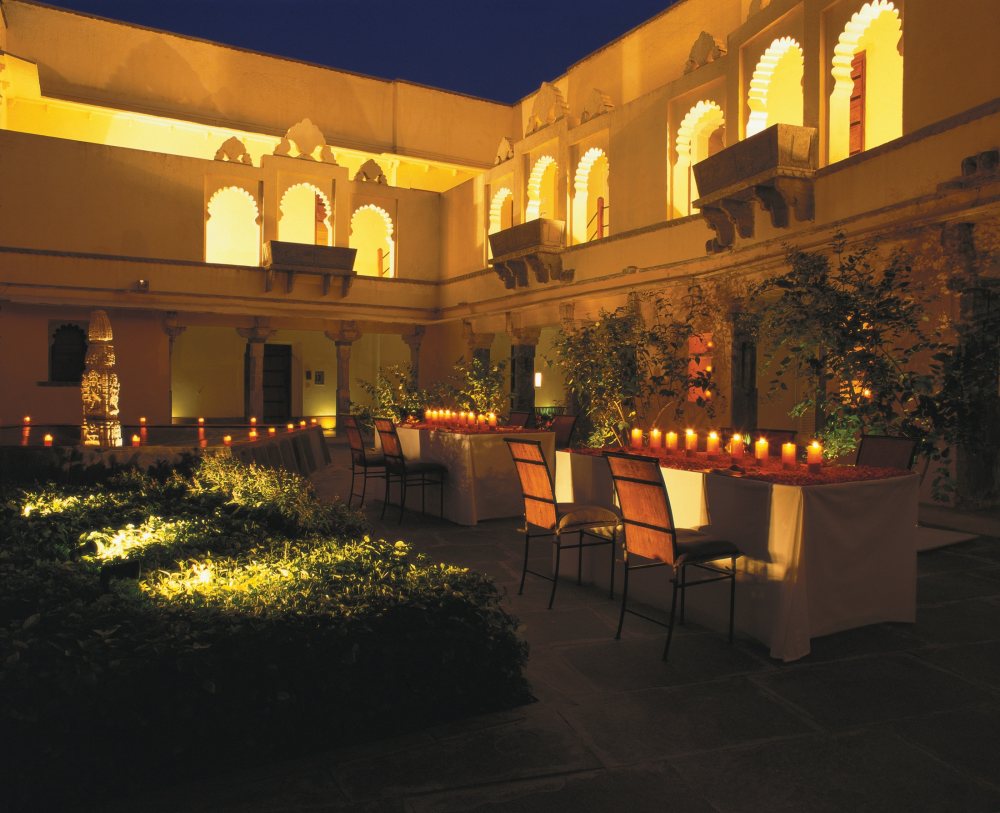 印度拉贾斯坦邦乌代布尔Devi Garh_private dinning in janana.jpg
