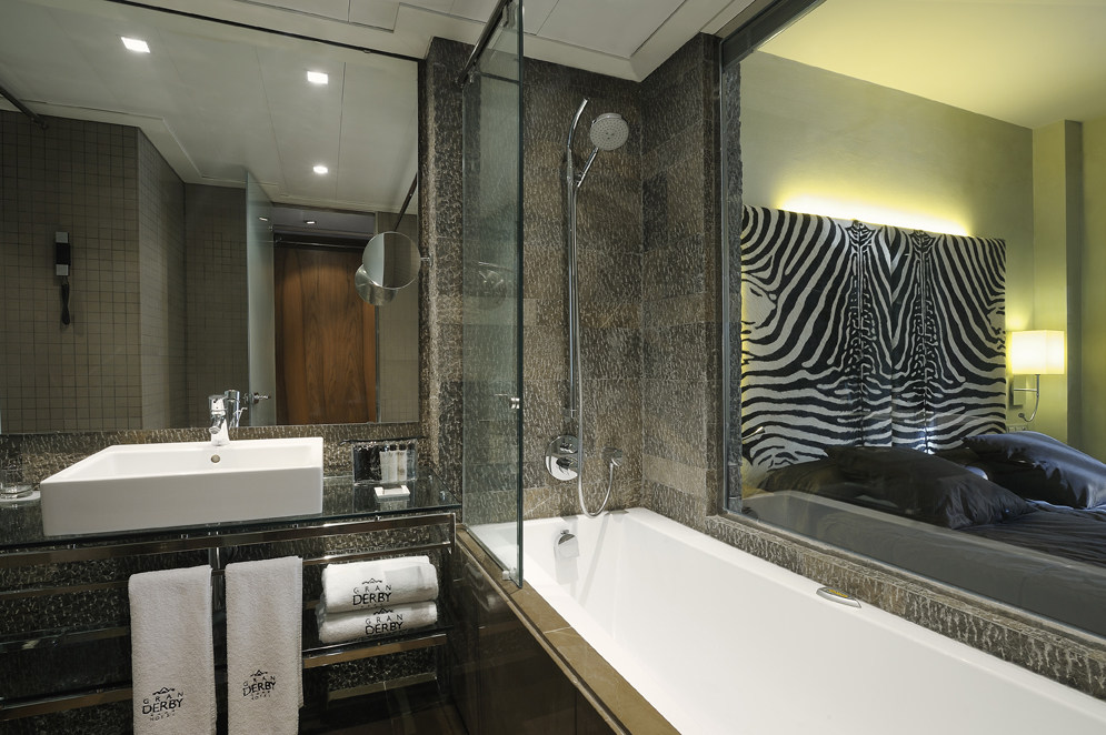 巴塞罗那德比酒店Gran Derby Hotel_6263.granderby-deluxebathroom.jpg