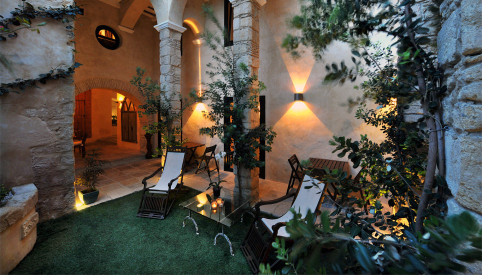 西班牙V酒店Vejer de la Frontera_courtyard-patio.jpg