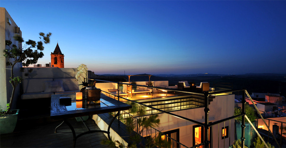 西班牙V酒店Vejer de la Frontera_rooftop-terrace-evening.jpg
