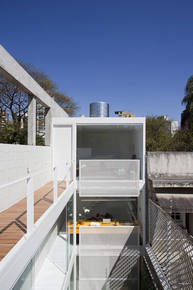 巴西圣保罗4 ×30建筑师之家/4×30 House by CR2 Arquitetos + FGMF Architects_ho_150911_16b.jpg