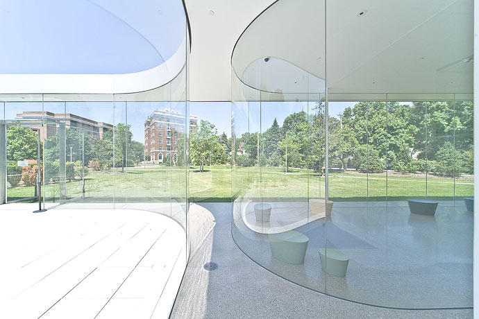 一些建筑大师的作品_美国俄亥俄州托莱多美术馆玻璃展厅—妹岛和世3