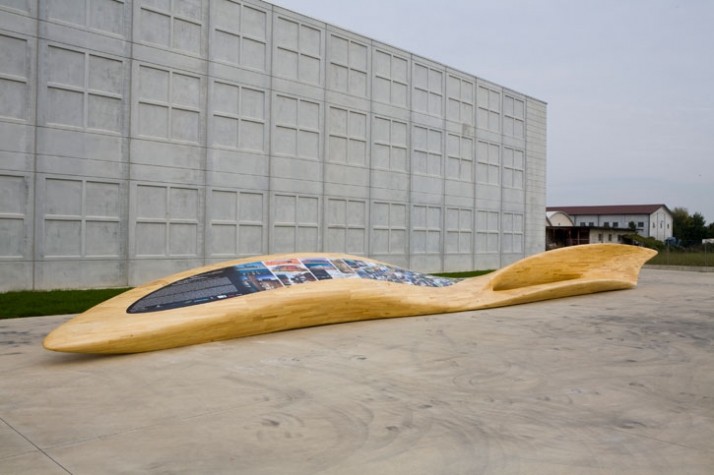 Zaha Hadid 展示 at Palazzo della Ragione_zaha-hadid-at-Pazazzo-della-Ragione-Padua-Italy-photo-by-Fabrizio-Marchesi-yatzer_3.jpg