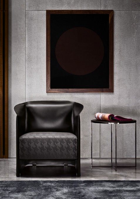 Minotti-CASE ARMCHAIR 002.jpg