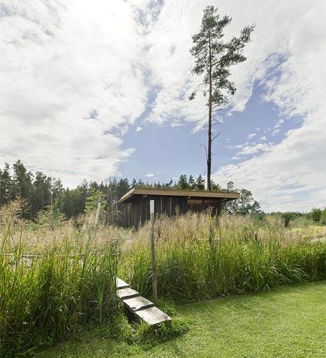 捷克瑟斯卡利帕的黑茶馆_dezeen_Black-Teahouse-by-A1Architects_14.jpg