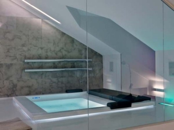 Cool-attic-bathroom-design-ideas-005-500x374_new_gallery_a_600_600.jpg