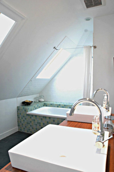 Cool-attic-bathroom-design-ideas-20_new_gallery_b_600_600.jpg