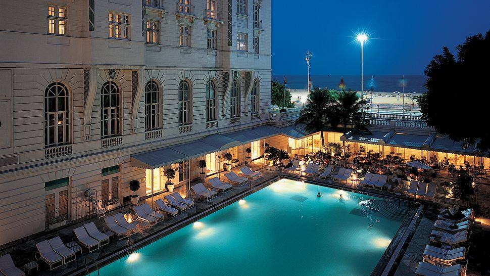 巴西里约热内卢科帕卡巴纳宫酒店 Copacabana Palace_000200-02-outdoor-pool-night.jpg
