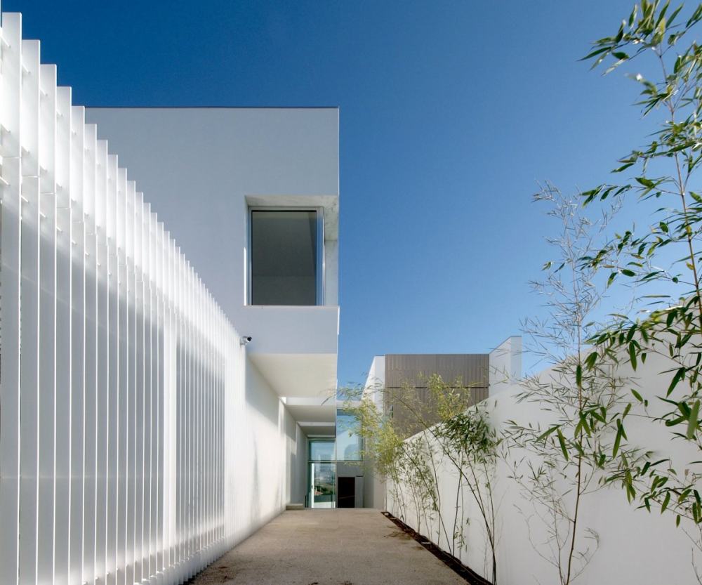 里斯本House in Paço de Arcos / Jorge Mealha_hp_011011_15.jpg