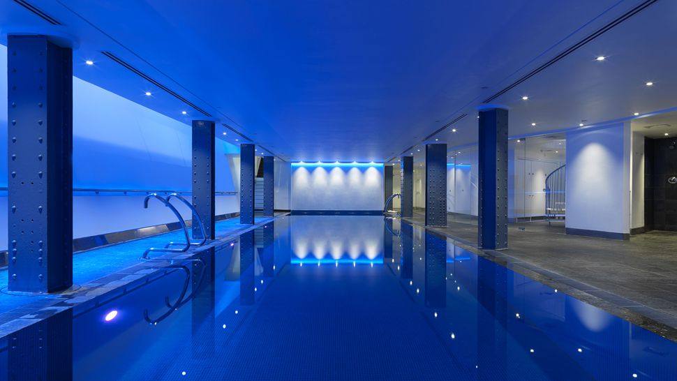 伦敦奥德乌奇酒店 One Aldwych London_002875-07-pool_blue_wide.jpg