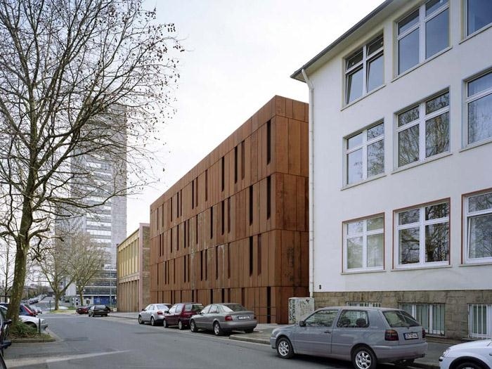德国Haus der Essener Geschichte__m_gw_yqnvZxsIrrq9KAC-7TKGELV5NCOmf4ChJJ6VRHs5KvLKijK6WRLNUBibhKbal_vo5XMJKcN8U3.jpg