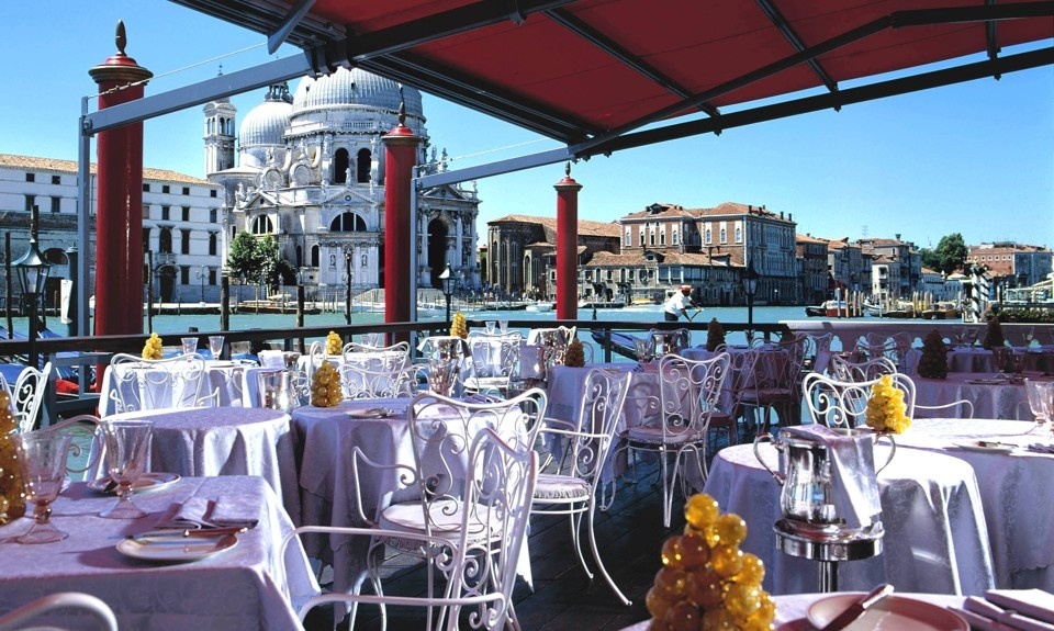 意大利威尼斯鲍尔IL PALAZZO酒店_bauer_venezia_de_pisis_restaurant_terrace_00.jpg