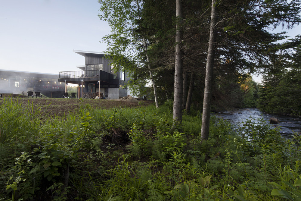 Station BLü / Blouin Tardif Architecture-Environnement_1318441650-759-03-01-ph-steve-montpetit[1].jpg