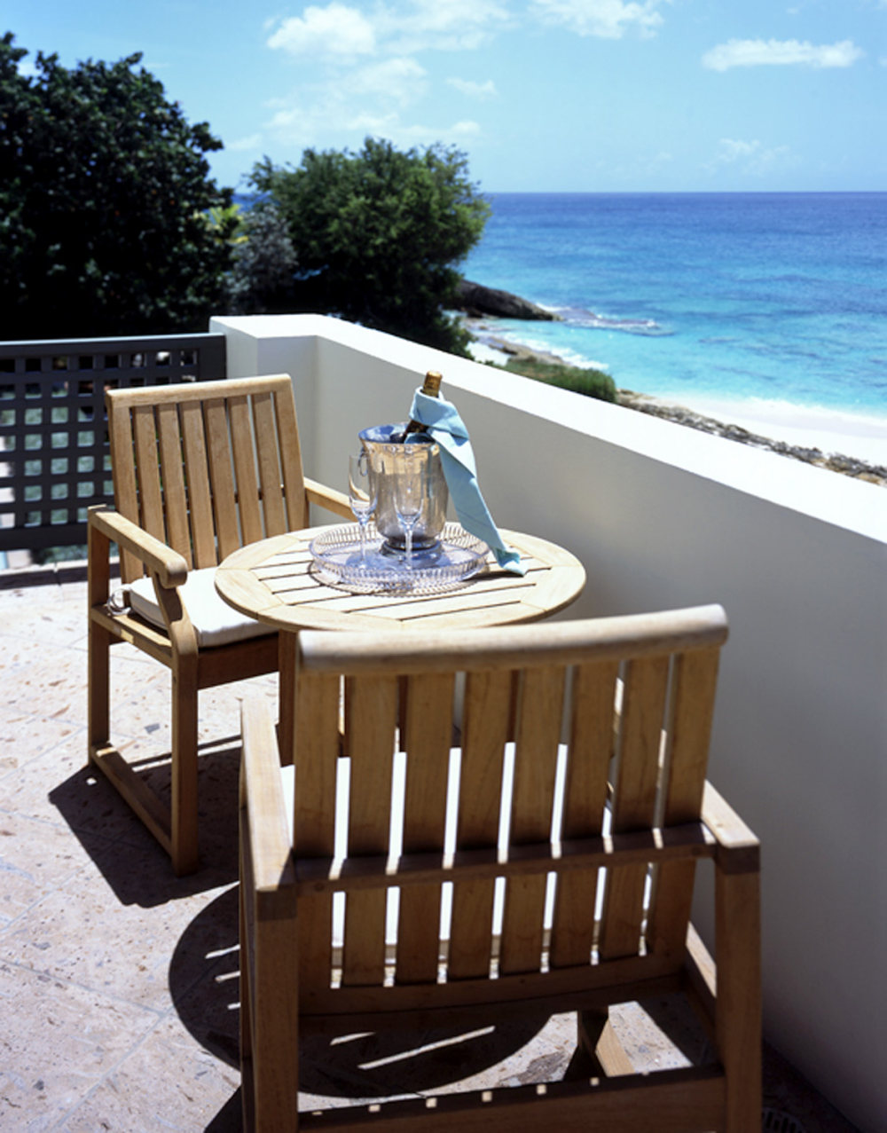 加勒比海安圭拉巴恩斯湾蔚蓝别墅酒店Cerulean Villa, Barnes Bay, Anguilla_champagne_veranda.jpg