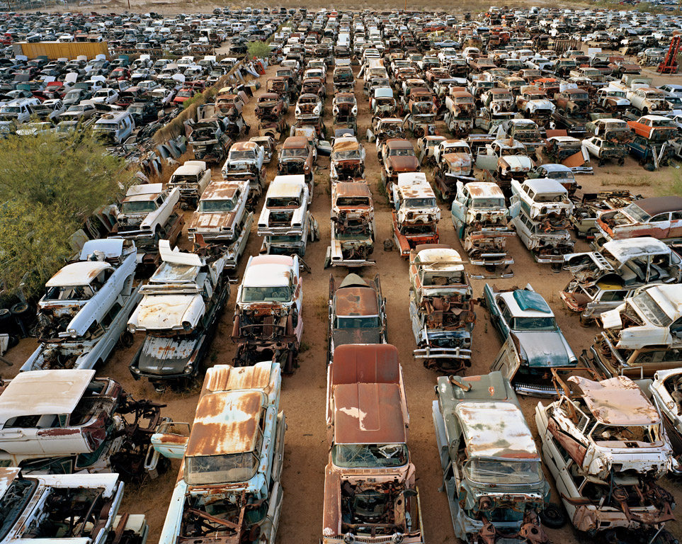 爱德华·伯汀斯基(Edward Burtynsky)摄影作品_068-TRAN_AUTO_02_06_Oil.jpg