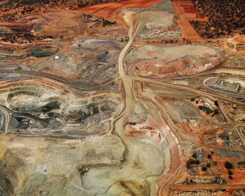 爱德华·伯汀斯基(Edward Burtynsky)摄影作品_AUS_SLO_08_07.jpg