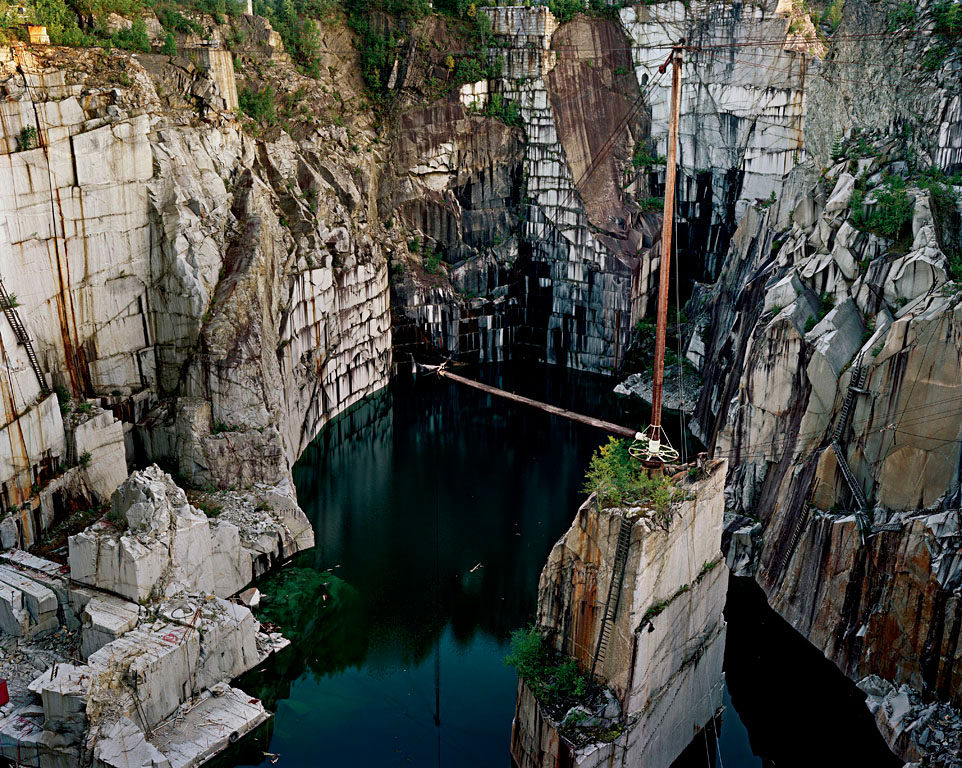 爱德华·伯汀斯基(Edward Burtynsky)摄影作品_ROA_22.jpg