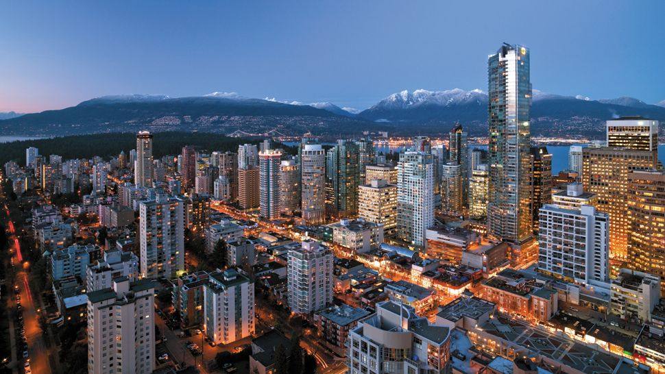 温哥华香格里拉大酒店Shangri-La Hotel, Vancouver_006190-01-exterior-aerial-twilight.jpg