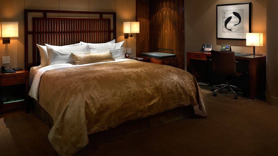 温哥华香格里拉大酒店Shangri-La Hotel, Vancouver_006190-07-king-bedroom.jpg