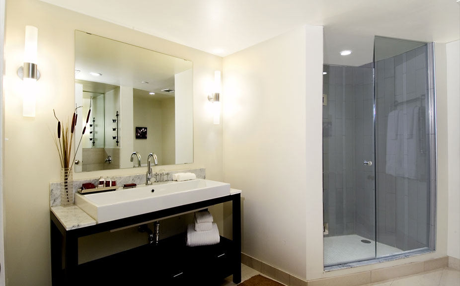 多伦多中心Pantages酒店 Pantages Hotel Toronto Centre_Bathroom-Chic-Suite.jpg