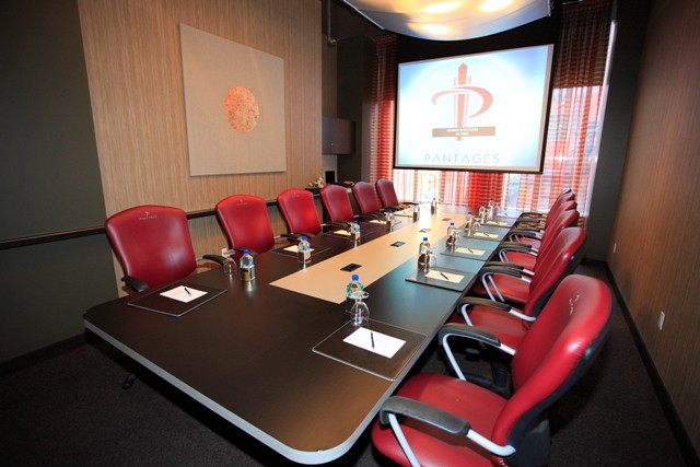 多伦多中心Pantages酒店 Pantages Hotel Toronto Centre_Pantages-Boardroom.jpg