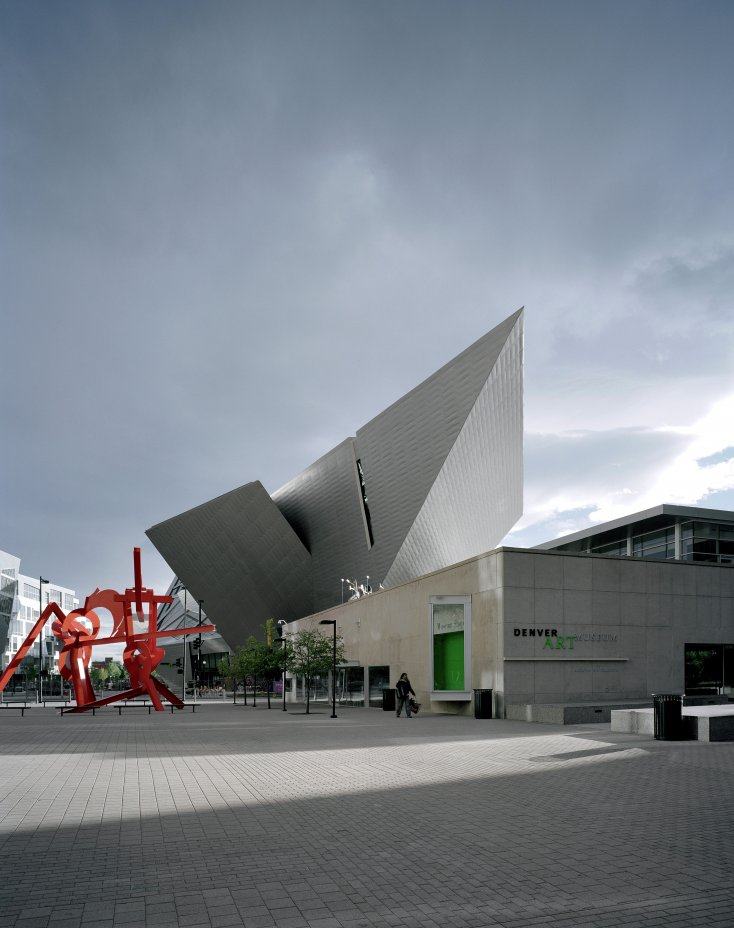 Denver Art Museum_Museum and Museum Residences in Background(c)BitterBredt.jpg