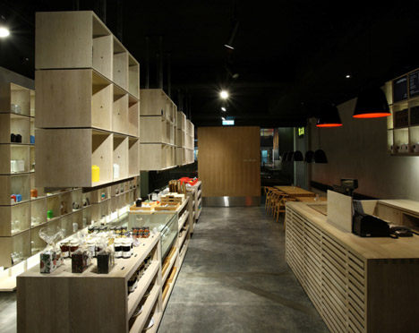 台湾台北史密斯&许茶馆_dezeen_smith-hsu-Teahouse-by-Carsten-Jorgensen_11.jpg