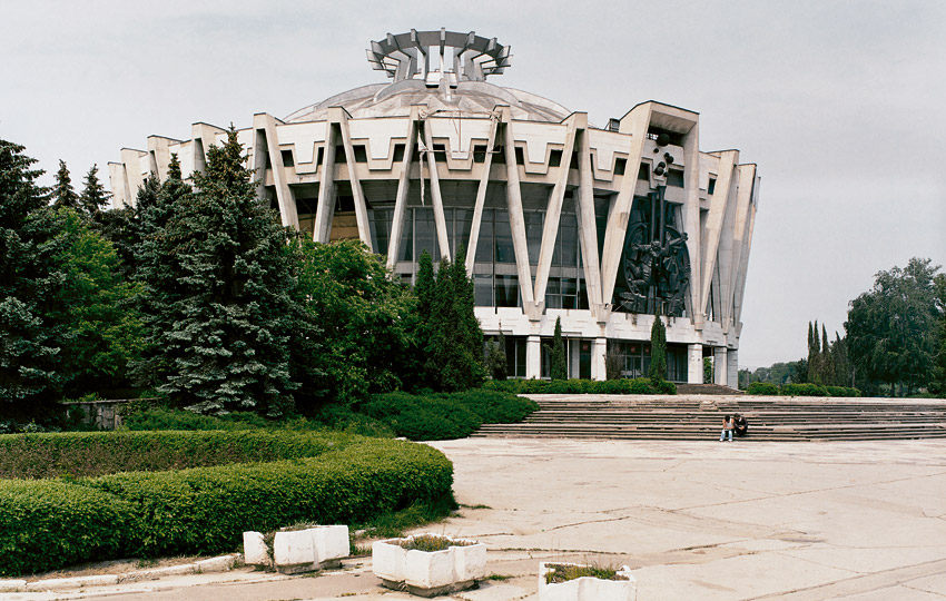 13_soviet_architecture_lg.jpg