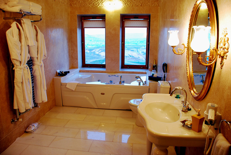 beyzade-bathroom.jpg