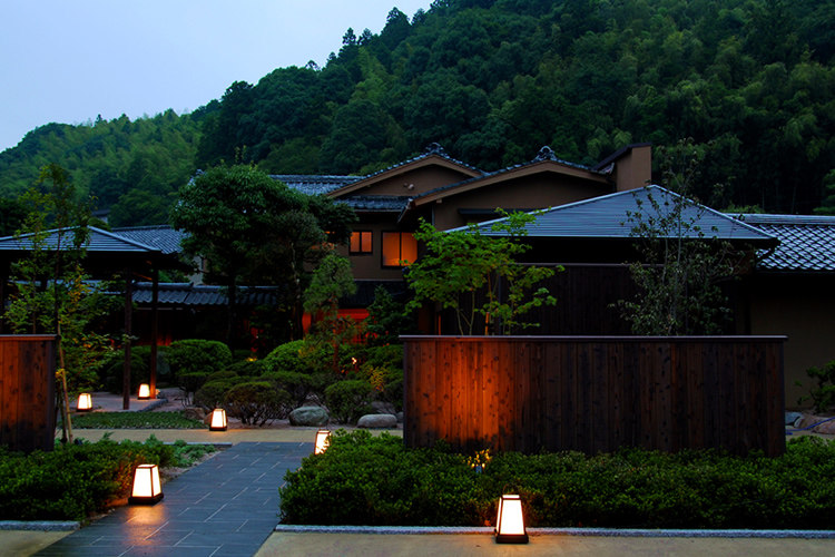 島根県松江市玉湯町出雲・玉造温泉旅館_img_appearance_02_l.jpg