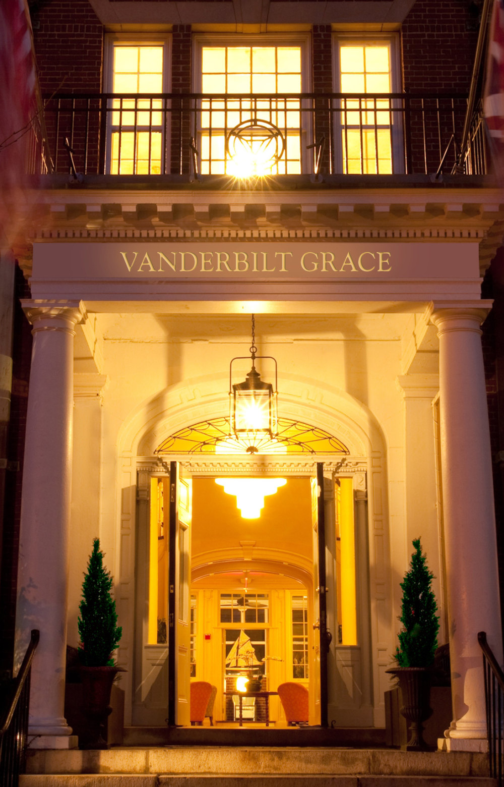 美国罗得岛范德比尔特格雷斯酒店Vanderbilt Grace(官方高清摄影)_Vanderbilt_Grace_Entrance_Illuminated.jpg