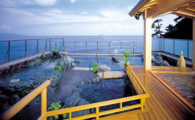 伊豆・稲取温泉滨之汤旅館 izu-hamanoyu_満天大浴場.jpg