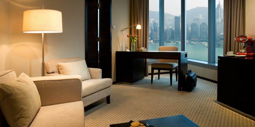 香港隆堡国际丽景酒店 Panorama Hotel_香港隆堡国际丽景酒店，行政会员海港景观套房.jpg
