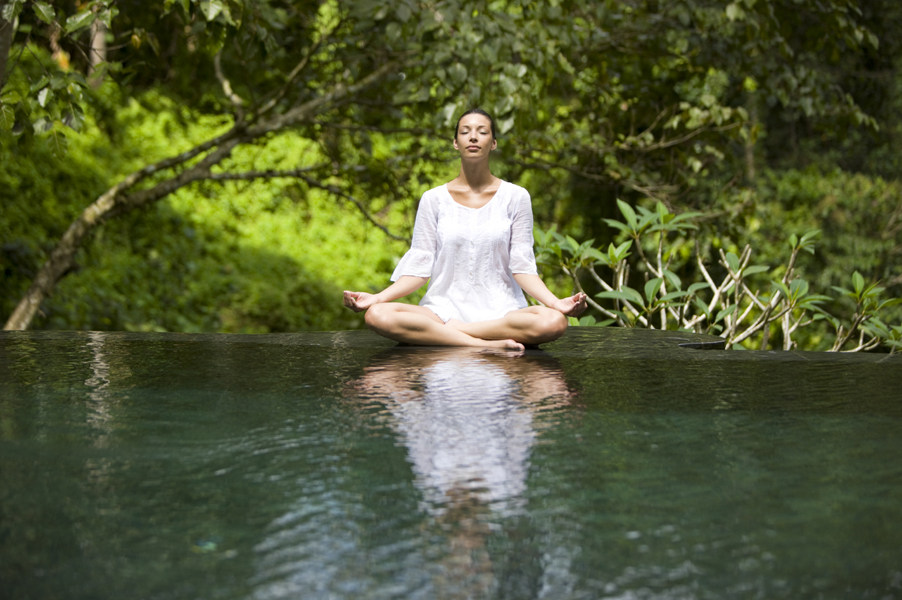 泰国华欣阿卡古蒂度假村 AKA Resort Guti_Yoga.jpg