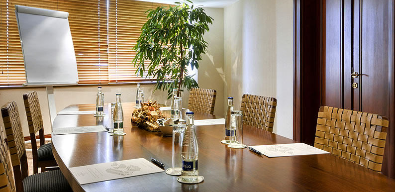 布拉格科林西亚酒店Corinthia Hotel Prague_cpr_boardroom02_lrg.jpg