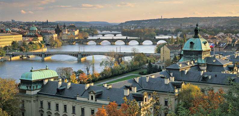 布拉格科林西亚酒店Corinthia Hotel Prague_Prague Aerial View .jpg