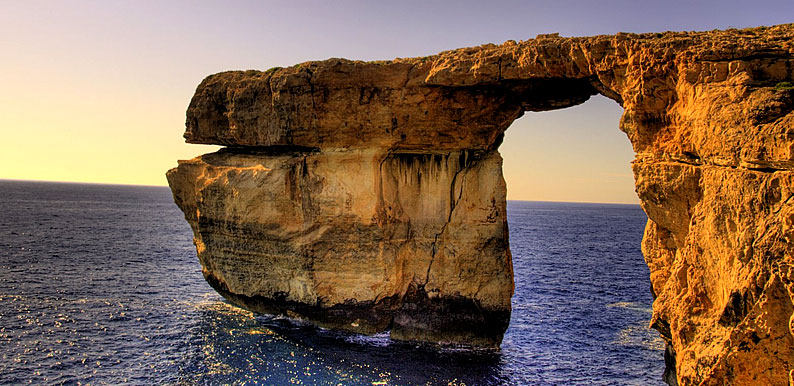 马耳他科林西亚宫殿酒店Corinthia Palace Hotel & Spa in San Anton, Malta_Azure window.jpg