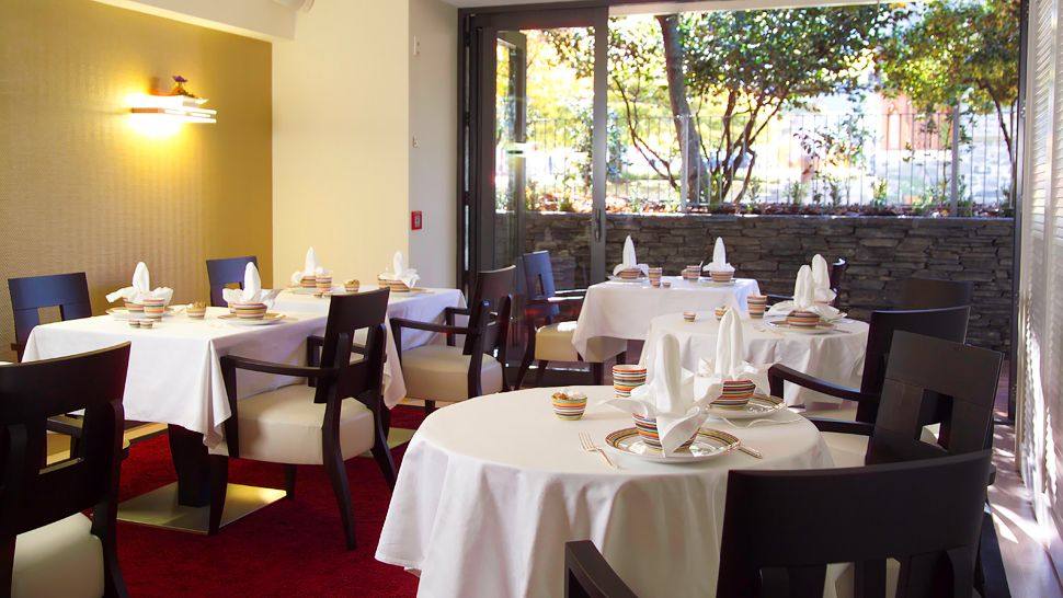 新西兰石塔皇后镇酒店 The Spire Queenstown_002799-05-dining-room.jpg