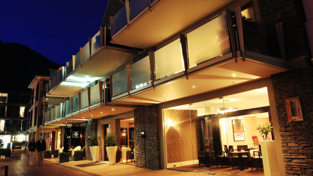 新西兰石塔皇后镇酒店 The Spire Queenstown_TheSpire-Outside.jpg