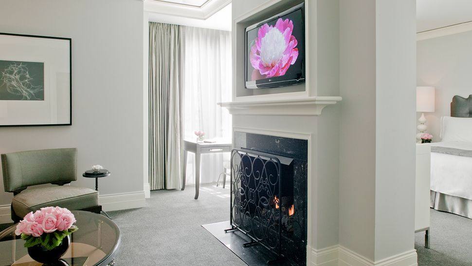 芝加哥极乐酒店+高端住宅项目 The Elysian Hotel in Chicago_006860-05-suite-fireplace.jpg