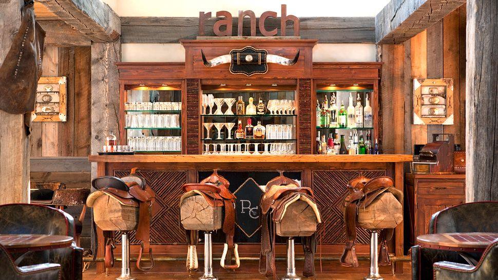 008115-03-ranch-bar.jpg