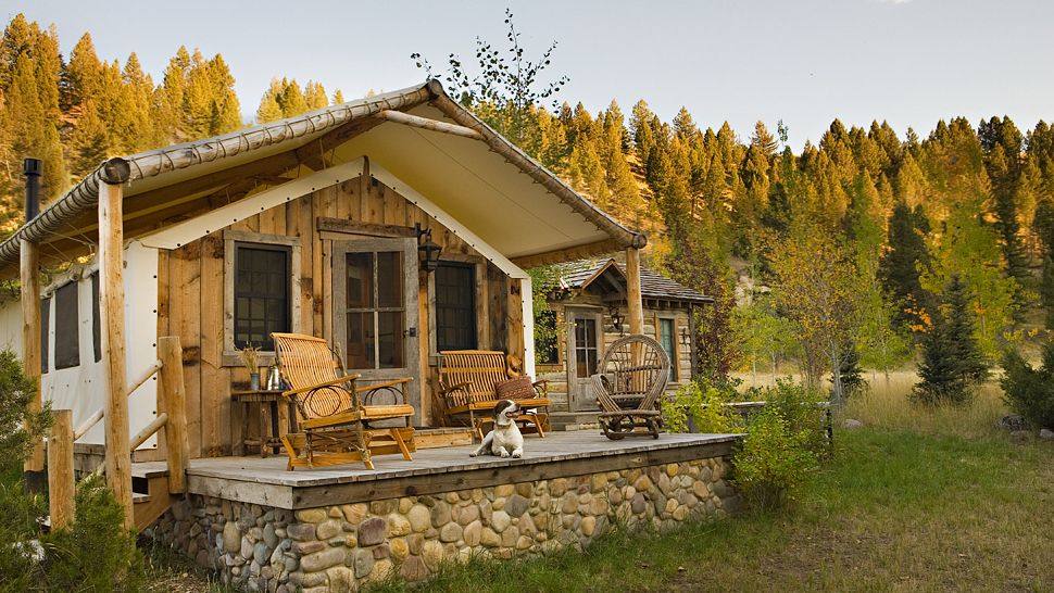 008115-23-Trapper-Luxury-Canvas-Cabin.jpg